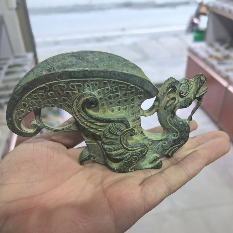 Vintage Collectible Bottles - bottle faucet Pixiu copper ornament, wine