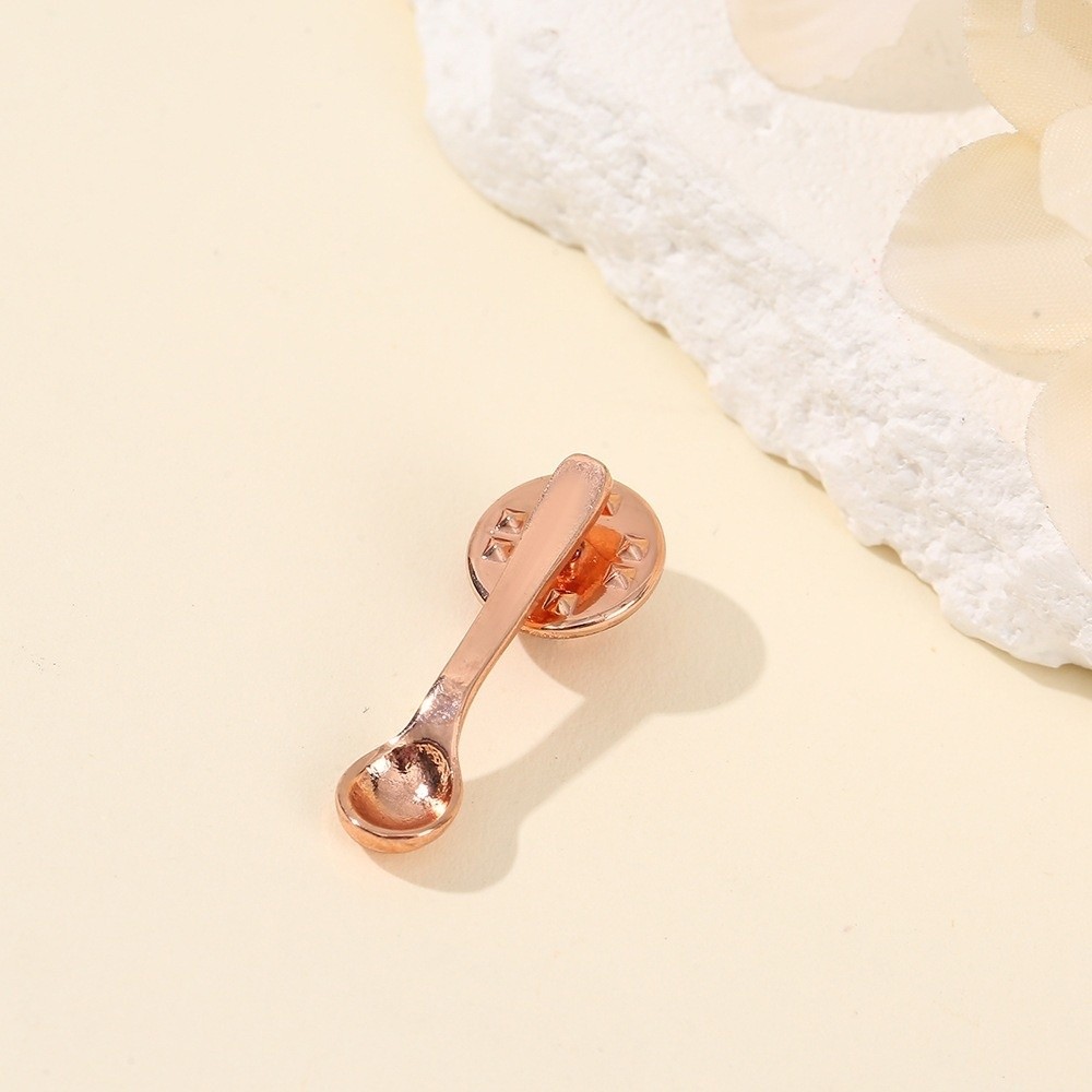 New Cute Design Spoon Brooch C - Vintage Collectible Pins 评论和价格