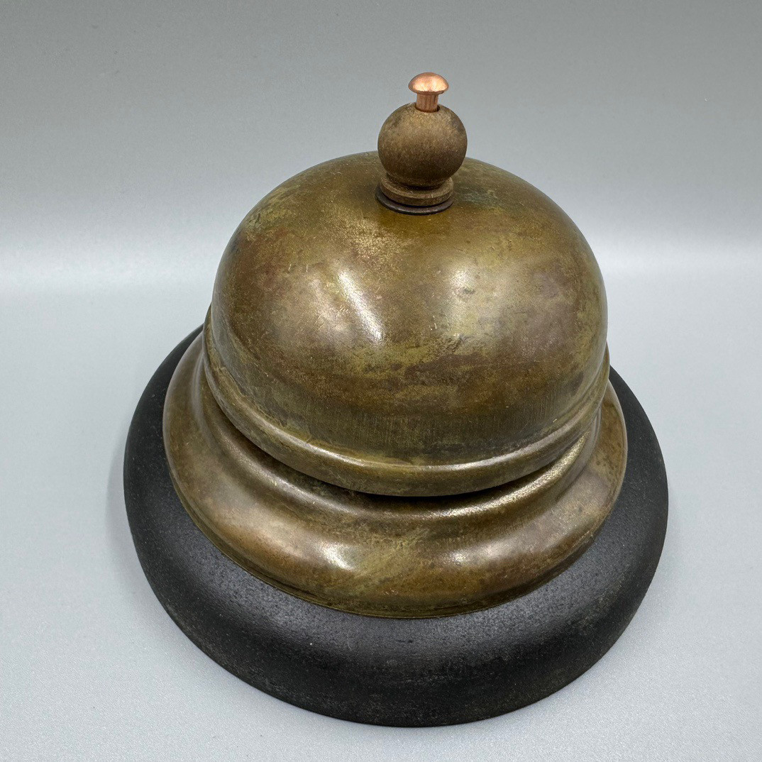 Vintage Retro Brass Bell Repub - Vintage Collectible Bells 评论和价格