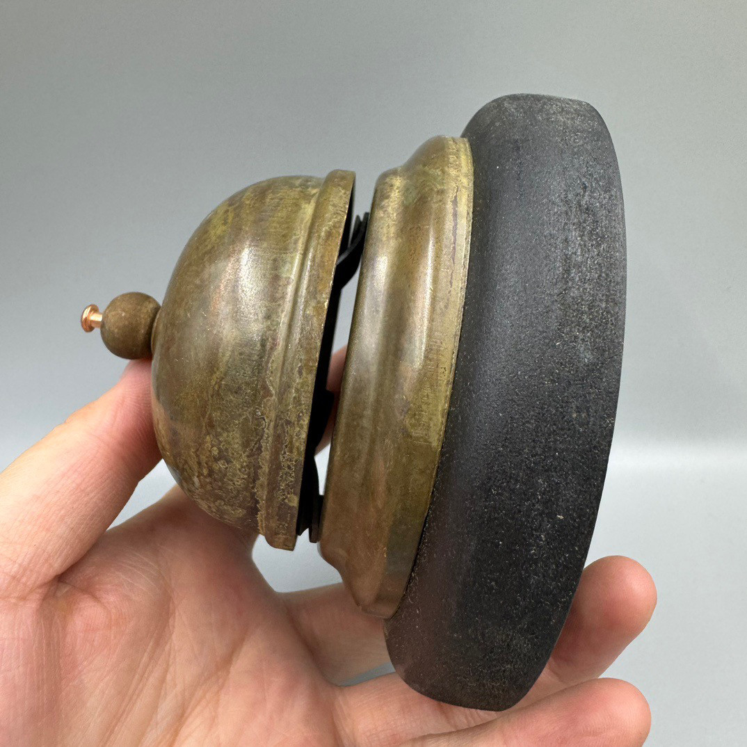 Vintage Retro Brass Bell Repub - Vintage Collectible Bells 评论和价格