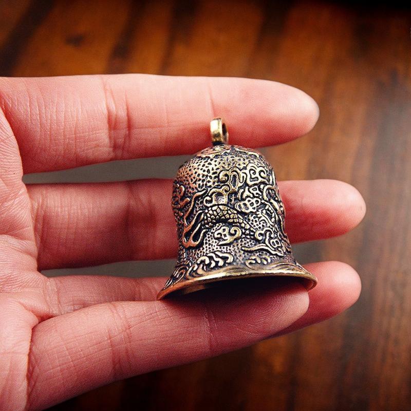 Vintage Brass Bell Carved Drag - Vintage Collectible Bells 评论和价格